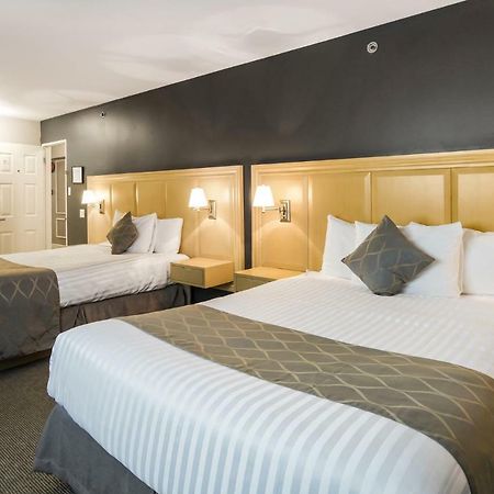 Red Lion Inn & Suites Abbotsford Exteriör bild